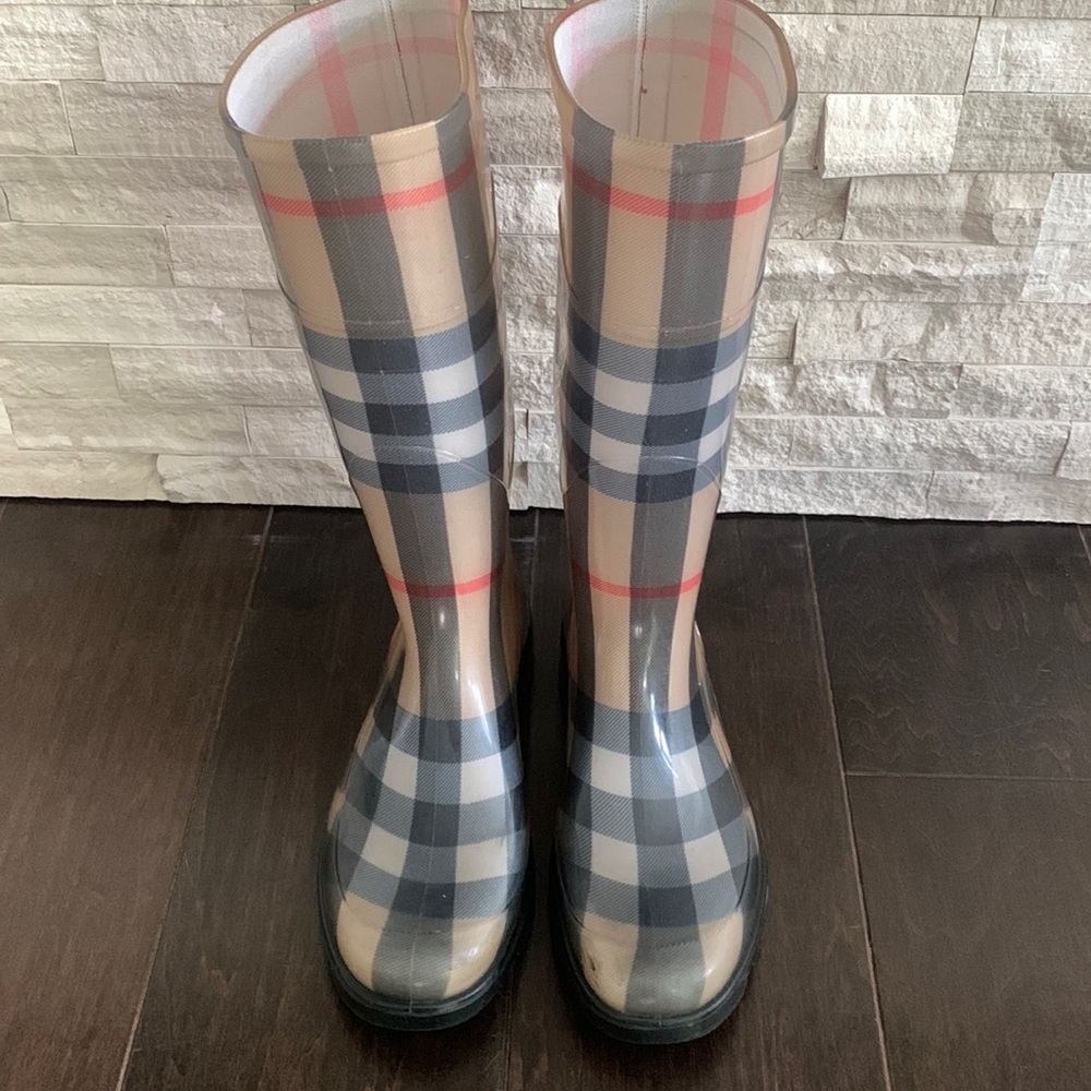 Burberry rain boots